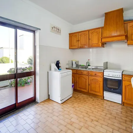 Near Baleal * Ferrel (Leiria)